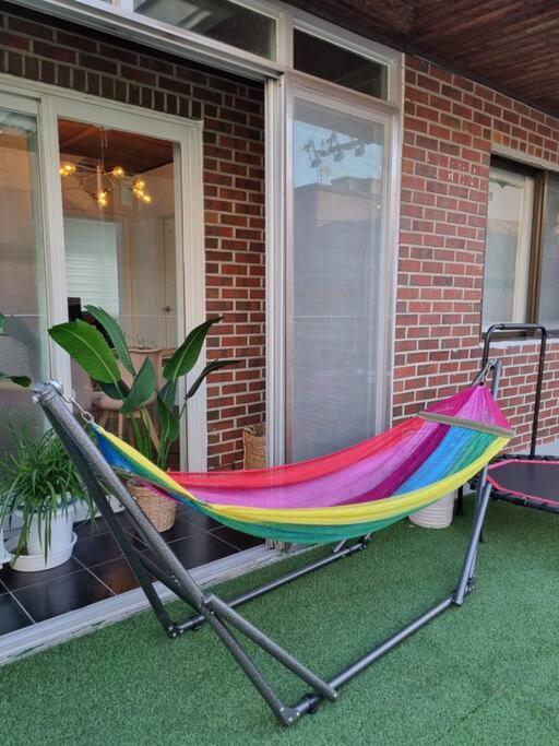 Biệt thự Hongdae Sky View Private Roof Garden House 2br 2qb 1ssb Free Wifi Starbucks Capsule 외국인전용 *